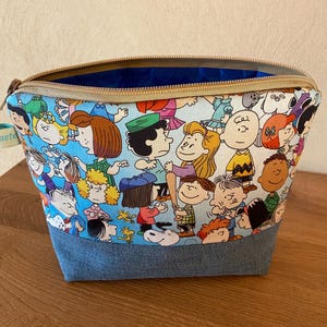 Kosmetiktasche Peanuts, die komplette Family and Friends