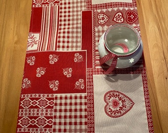 Table runner "heart" country house style
