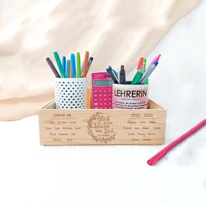 Scatola in legno incisa | Scatola da tavolo personalizzata | Regalo di commiato per l'insegnante da parte della classe | Scatola regalo con incisione | Ringrazia l'insegnante