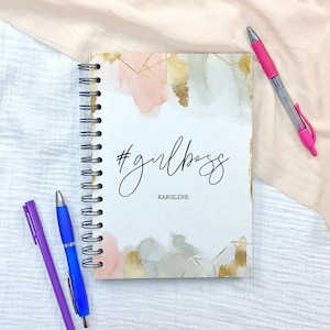 Notizbuch personalisiert mit Name und Spruch | Buch A5 | Notizbuch kariert, blanko, gepunktet, Geschenk für Freundin, Bullet Journal