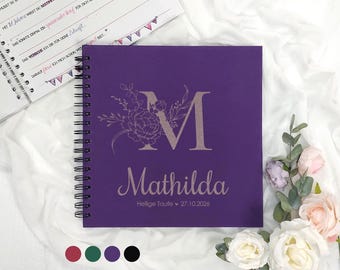 Leinen Gästebuch zur Taufe mit Fragen, personalisiert graviert, florales Monogramm