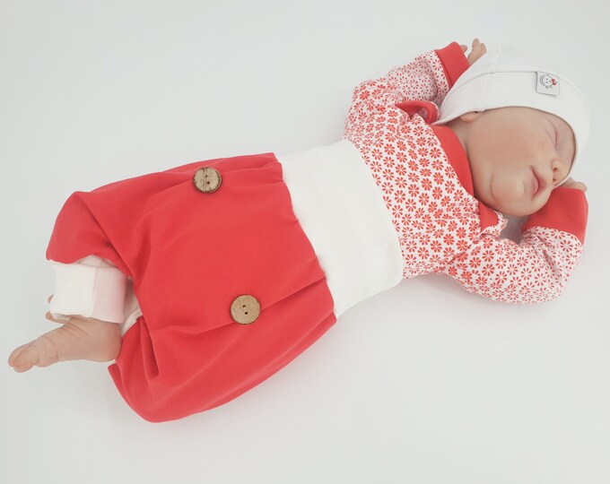 Pump pants with buttons roses butterflies by Atelier MiaMia