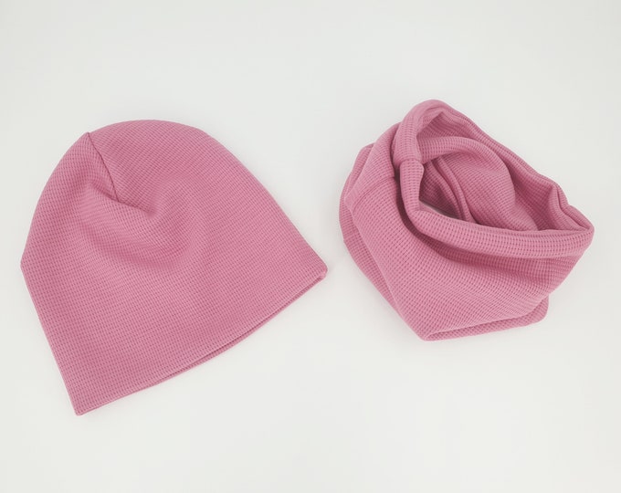 Set of beanie and loop waffle jersey by Atelier MiaMia