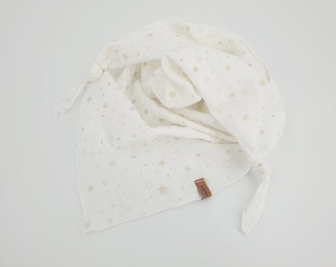 MiaMia - Muslin scarf/triangular scarf // gold stars by Atelier MiaMia