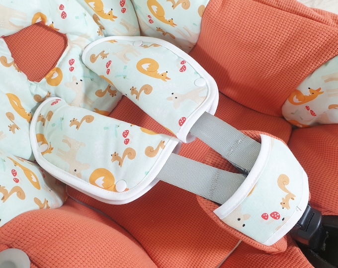 Baby seat belt protector from Atelier MiaMia