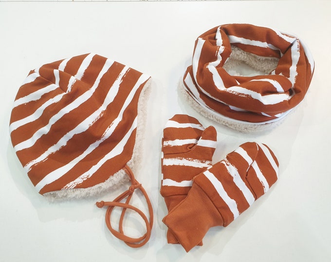 Set of ear hats and gloves from size 33/35 KU by Atelier MiaMia