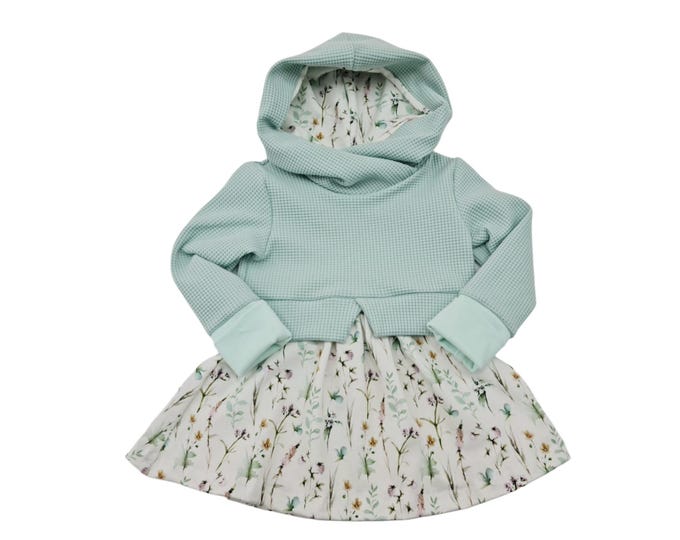 Girly sweater from Atelier MiaMia