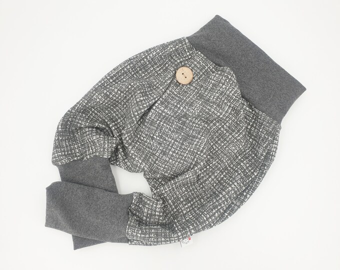 Pump pants with button from Atelier MiaMia
