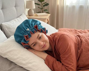 petrol Tupfen Satin Bonnet – Schutz und Glanz für dein Haar