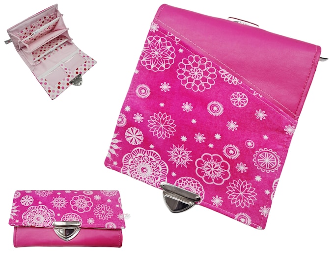 pink wallet from Atelier MiaMia
