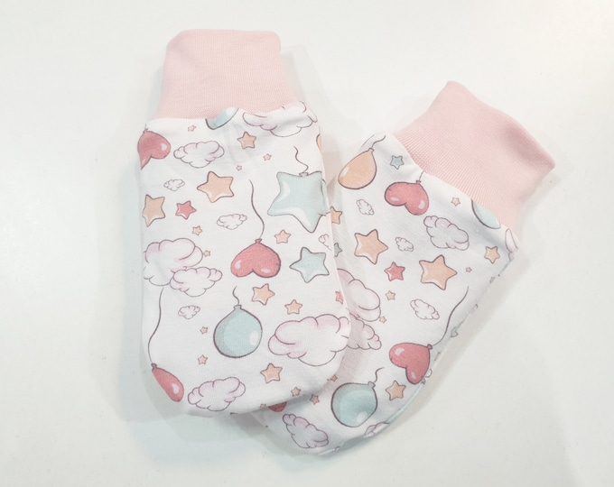 Baby mittens from Atelier MiaMia