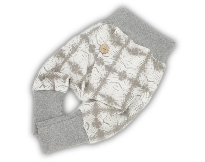 Pump pants with button from Atelier MiaMia