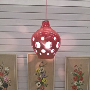 Hanging lamp 70s ceramic red with textile cable *Red Bubble* Live vintage with pimp-factory.de
