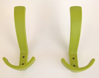 Coat hook green 2 pieces 70s bad hook KM Austria *green Hook* Live vintage with pimp-factory.de