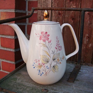 Coffee pot vintage porcelain pot 40s nostalgia decoration *Hot Hilde* Live vintage with pimp-factory.de