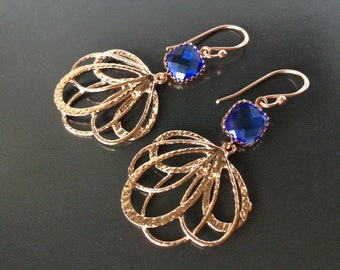 Rose vergoldete 925 Silber Ohrringe mit saphirblauem Juwelierglas