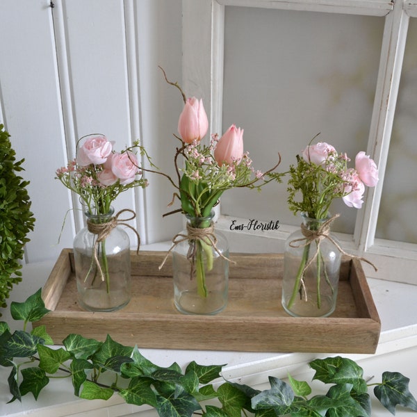 Tischdeko 3-Set Frühlingsblumen in kleinen Vasen auf Tablett 2 Variationen