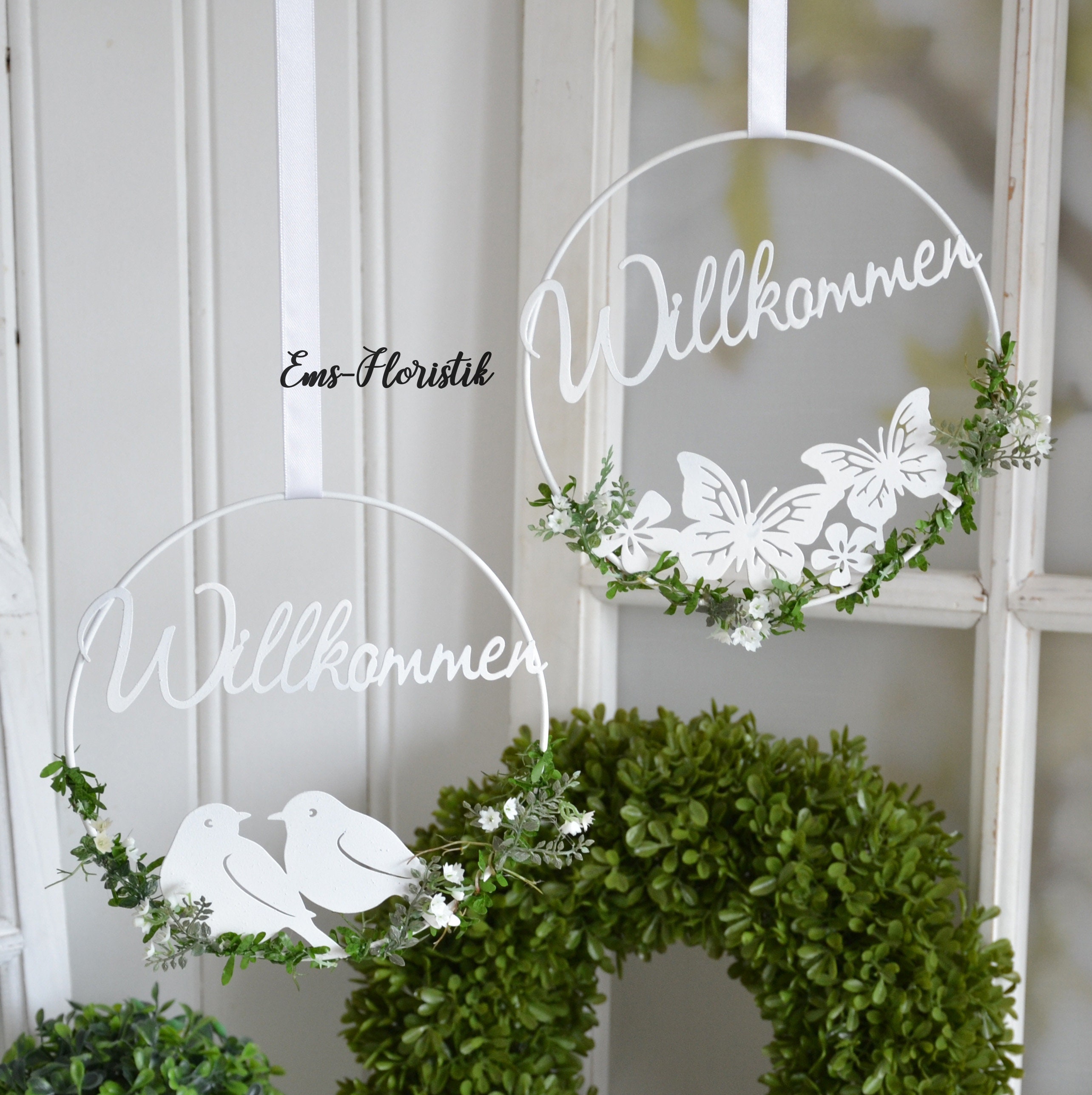 Shabby Wand Deko Schmetterlinge Fenster Innen + Aussen Metall Weiß