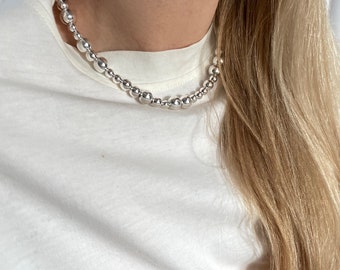 Collier rond de perles d'hématite en argent, grande chaîne de boules métalliques, collier boule métallique unisexe pour femme, bijoux audacieux en perles d'argent