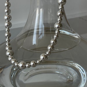 collier de perles dhématite de forme ronde, grand collier de perles dargent, collier de perles unisexe hématite, collier de perles dargent de déclaration image 4