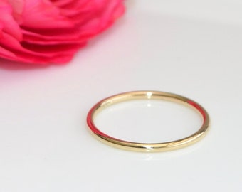 1,5mm Basic Ring aus 333er Gelbgold