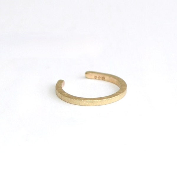 Ear Cuff / Zehenring / Midi-Ring "Eckig" 333er Gelbgold