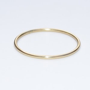 Schmaler 1mm Basic Ring aus 333er Gelbgold SonneSieben Bild 3