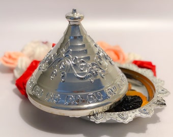 Verzierter marokkanischer Tajine-Dekor in Silber, große dekorative Tajine, geformte Gewürzschale, Vaisselle Berbere Tajine-Teller zum Servieren