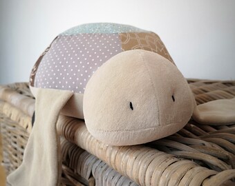 Organic soft toy Guntram, the whale, with music