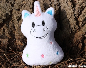 Unicorn ITH embroidery file 13x18 cuddly toy cat toy pillow instructions in German