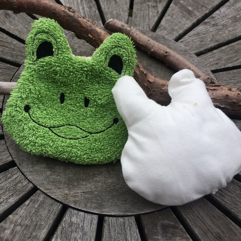 frog neck pillow