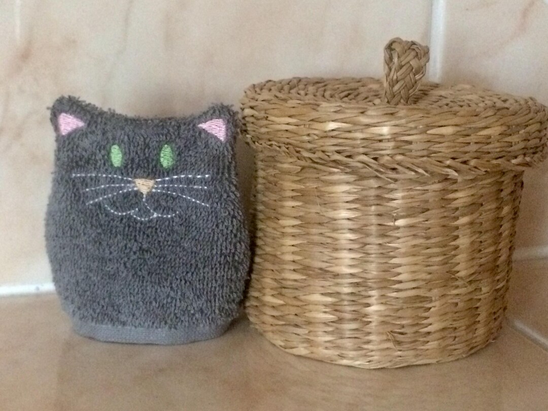 Cat Washcloth Embroidery File ITH 10x10 Wash Mitt Animals Instructions