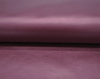 Weiches Kunstleder in Beere Metallic / Berry Metallic  - 0,5 Meter