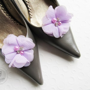 Schuhclips ca. 5 cm Chiffonblüte mit Perlen und Strass Farbwahl: marine, schneeweiß, creme, flieder, grau Purple
