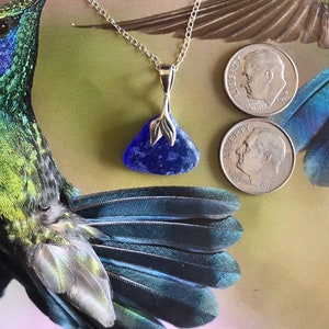 Wunderschöner blauer Seeglas Anhänger mit Meerjungfrauen Schwanz Pinch Ballen