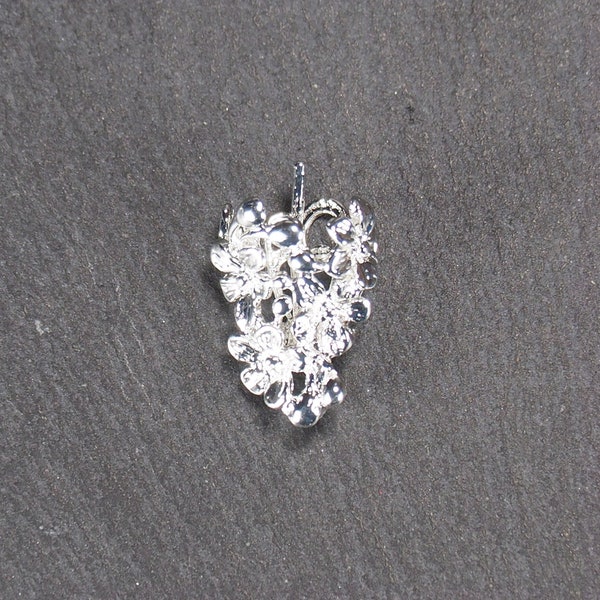 2 außergewöhnliche Blüten Perlenkappen rhodiniertes Kupfer, 11041