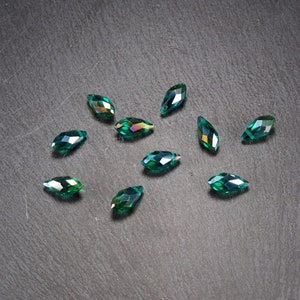 10 teardrop pendants, cut glass, green, crystal, 10943 image 1