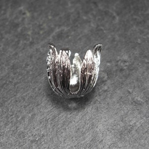 1 pearl cap/pendant tulip, brass, silver-plated, blossom, 10711