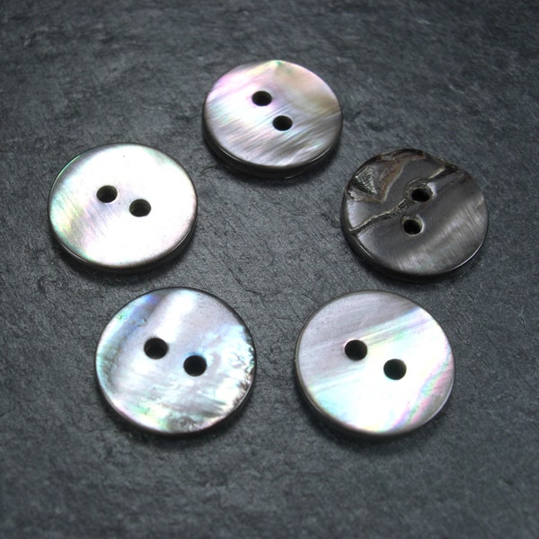 5 mother-of-pearl buttons, 15 mm, shell, 10155