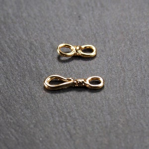 1 x hook clasp, 1 set for bracelet, necklace, brass, 24 carat gold-plated, 10931