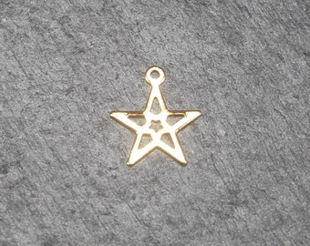 4 minuscules pendentifs en étoile, laiton, plaqué or 24 K, 10851