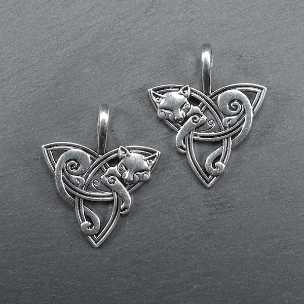 1 pendant Celtic cat, antique silver-colored, 10014