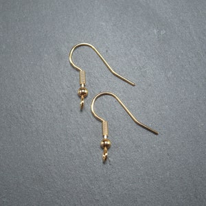5 pairs of ear hooks, horizontal, gold-colored, surgical stainless steel, leverbacks, 10163