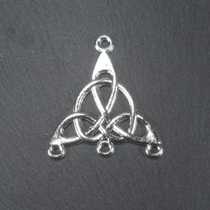 2 connectors Celtic knot, Trinity, Triquetra, antique silver, 10525