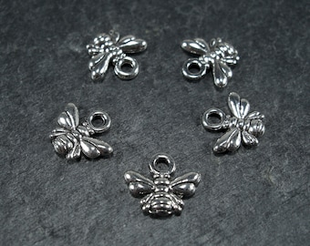 5 small bee pendants, antique silver plated, 10089