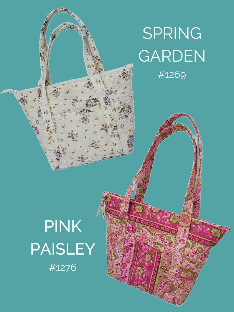 Op de afbeelding: Twee gewatteerde draagtassen. E&eacute;n is cr&egrave;mekleurig met een bloemenpatroon, de andere is roze met een paisley-ontwerp. De tassen hebben bijpassende handvatten en ritsen. Tekst op de afbeelding luidt "SPRING GARDEN #1269" en "PINK PAISLEY #1276".