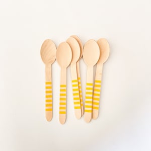 16 Wooden Disposable Spoons. Yellow Stripe Spoons. Disposable Spoons Eco-Friendly Utensil Tableware | Kids Birthday Ice Cream Party Utensils