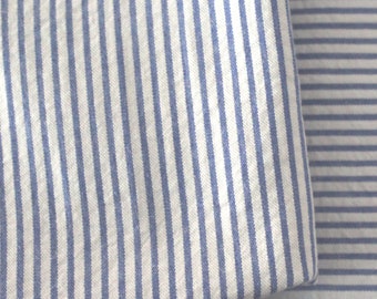 Ökotex Baumwollstoff * Seersucker blau gestreift (Streifenbreite 0,15 und 0,25 cm)