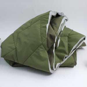 45 x 140 cm reststycke trappsteg geometrisk oliv-khaki Stepper -