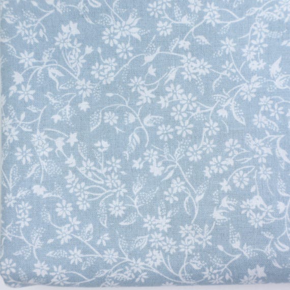 298 cm breit Ökotex Blumenranken taubenblau Baumwollstoff